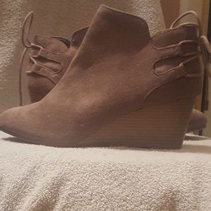 Wedge booties